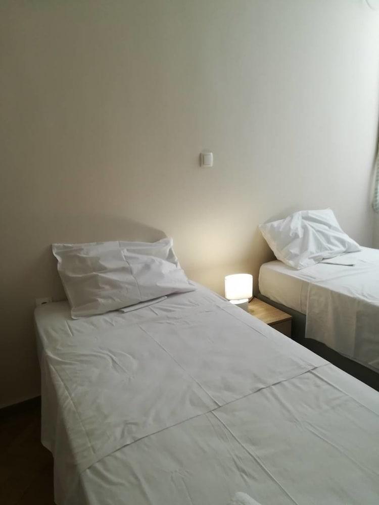 Kaniggos- 3 Bedrooms Apartment Афины Экстерьер фото